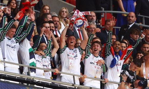 Sunderland bat Sheffield United et retrouve la Premier League