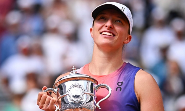 Tennis : Iga Swiatek remporte son 4è titre à Roland-Garros