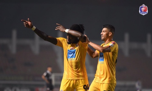 Thaïlande : Boli enchaine