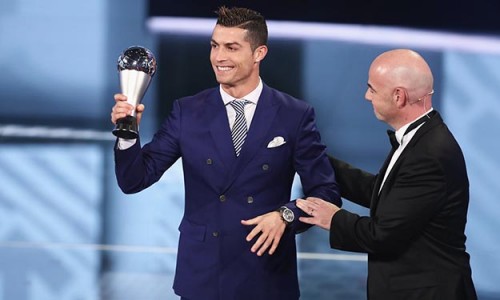 THE BEST FIFA AWARDS 2016 : Cristiano Ronaldo élu meilleur joueur masculin de l’année