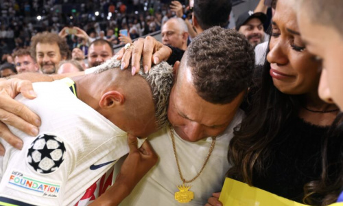 Tottenham : Les larmes de Richarlisson après ses deux 1ères réalisations en Ligue des Champions