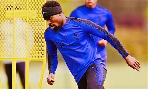 Tottenham : Serge Aurier signe son retour à l’entrainement