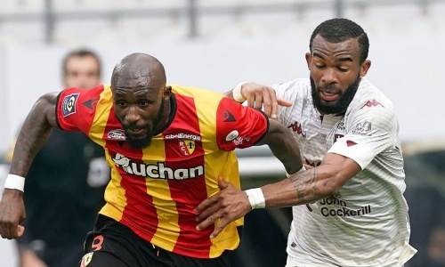 Trêve Internationale : Sous pression, la France accepte de mettre ses étrangers sur un même pied d’égalité que les Bleus