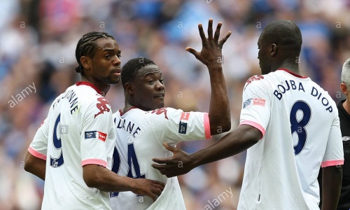 ‘‘Tu étais un homme de valeur respect Bouba papa Diop’’ : l’hommage d’Aruna Dindané à son ancien coéquipier