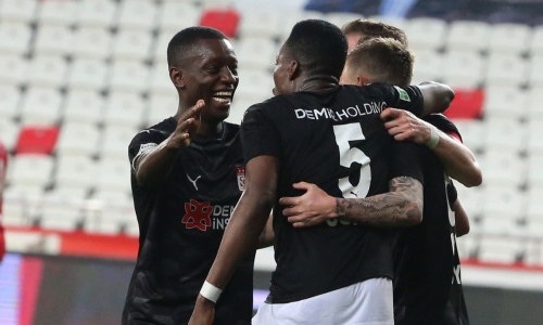 Turquie : Gradel reprend ses bonnes habitudes en club