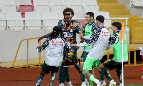 Turquie : Idrissa Doumbia répond au but de Gradel et évite la défaite à son équipe