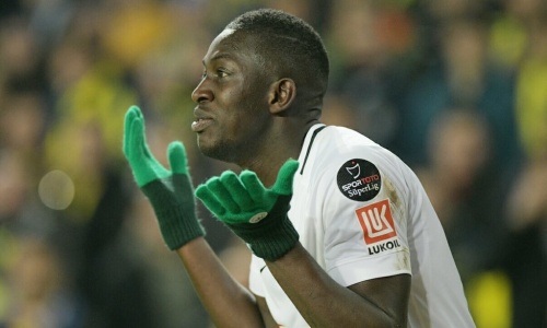 Turquie (J22) : Moryké Fofana (Konyaspor) buteur sur la pelouse de Fenerbahçe