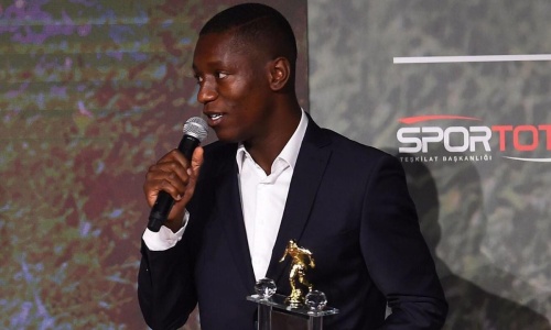 Turquie : Max-Alain Gradel récompensé