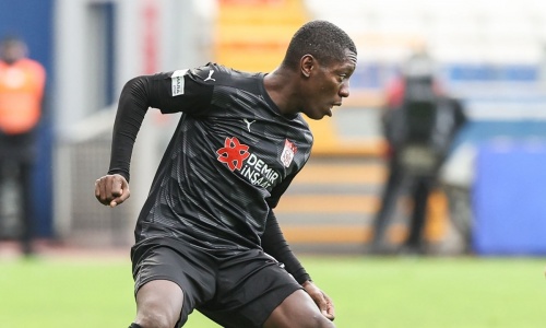 Turquie : Même dans la défaite Gradel soigne ses stats