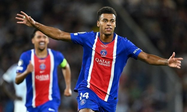 UEFA : grâce à Désiré Doué, le PSG réalise le back-to-back en Supercoupe