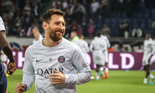 Un journaliste fond en larmes en interviewant Lionel Messi