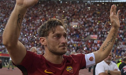Un quart de siècle plus tard, la Légende Totti dit au revoir à la Roma