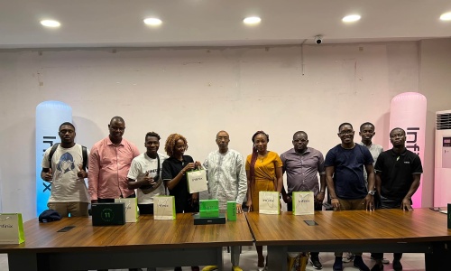 Une société de smartphones fait un don à LYS