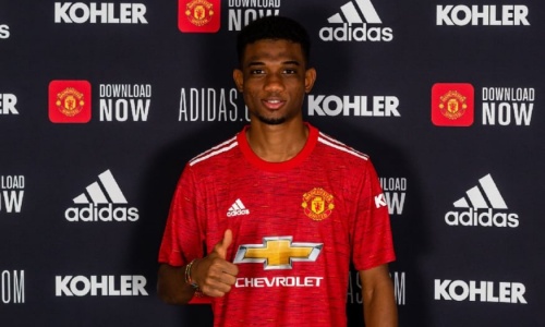 United : Amad Diallo pose enfin sous ses nouvelles couleurs