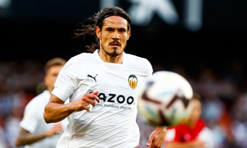 Valence annonce le départ de Cavani