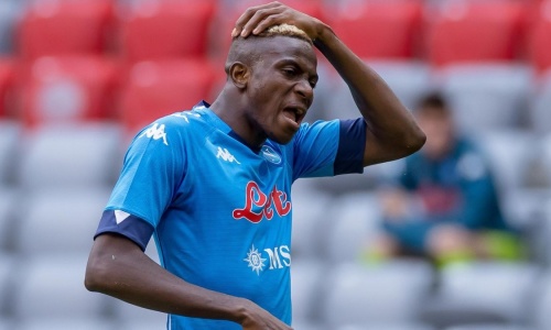 Victor Osimhen atteint de la COVID-19