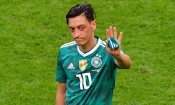 Vivement critiqué en Allemagne, Mesut Ozil claque la porte à la sélection