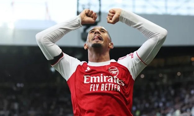 William Saliba poursuit l’aventure avec les Gunners