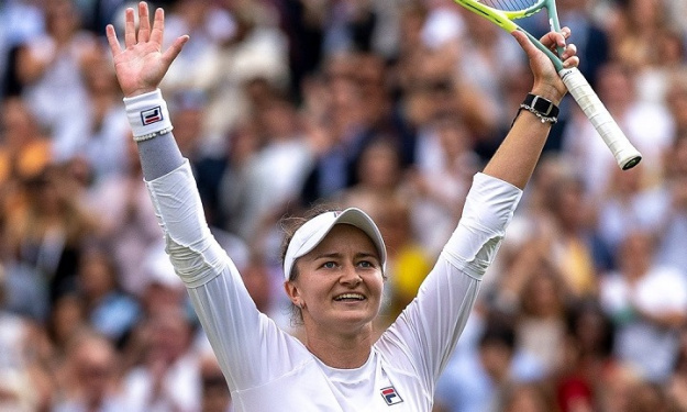 Wimbledon : Krejcikova remporte la finale Dames face à Paolini