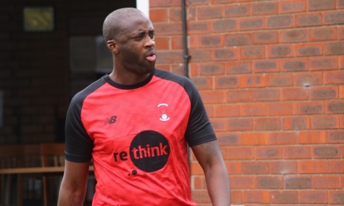 Yaya Touré en tournée en Asie au mois de juin