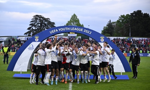 Youth League : Benfica inflige une raclée monumentale au RB Salzbourg de Diakité Oumar et remporte le trophée